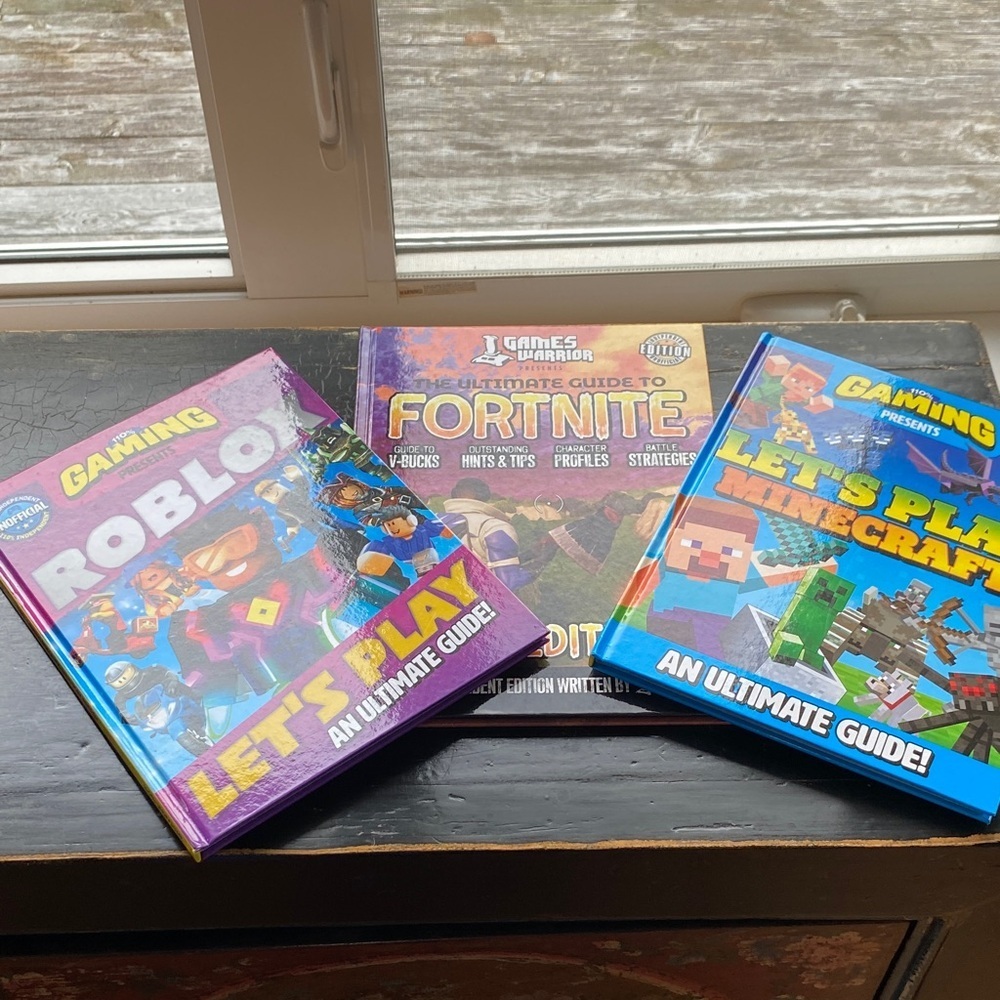 Roblox Minecraft Fortnight Hardcover Kids Guides Books Set of Three Video Games